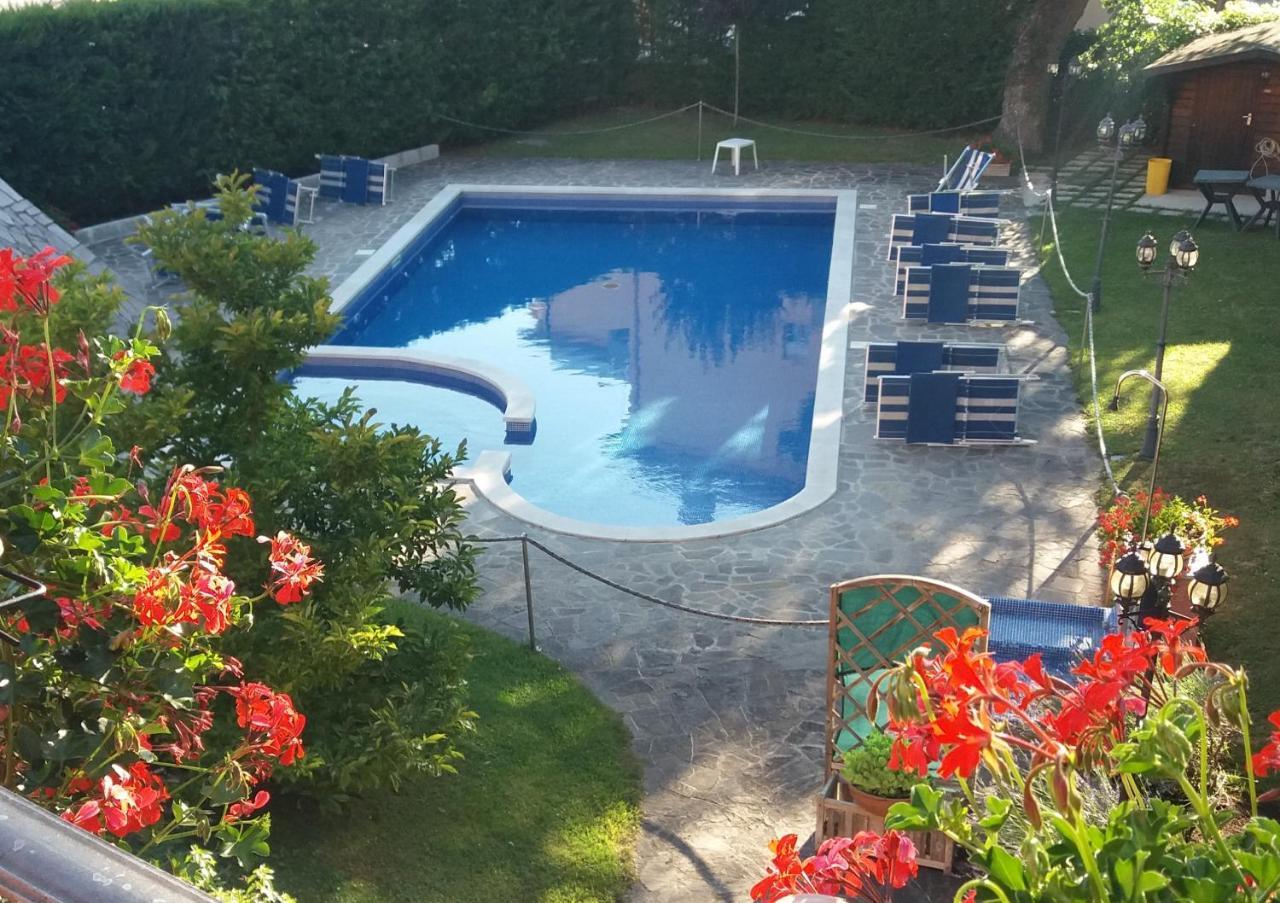 Albergo Montenerone Piobbico Exterior photo